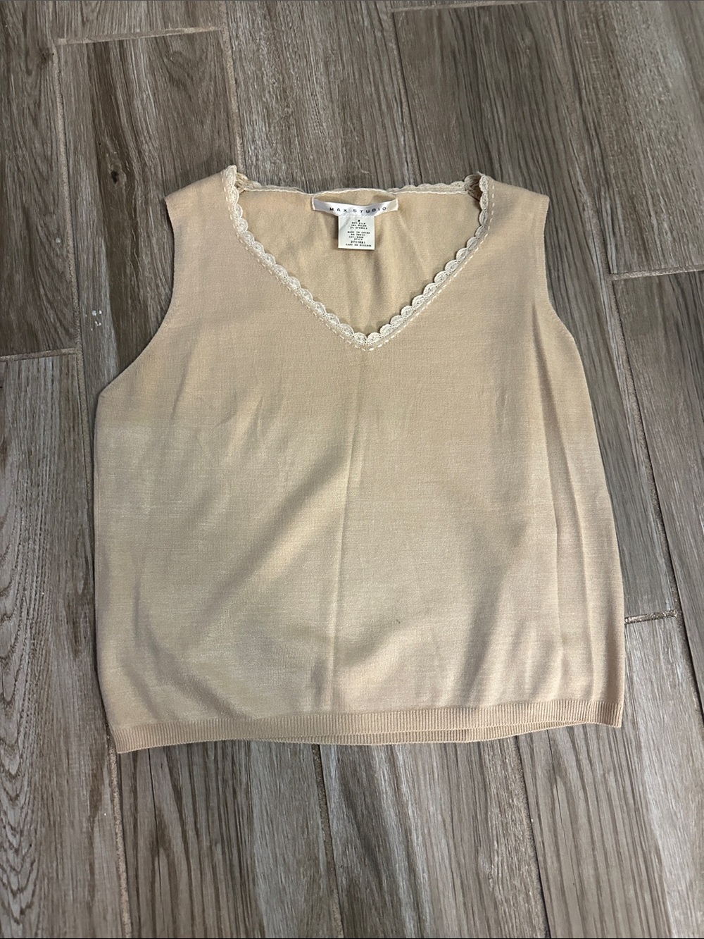 Max Studio Cream V-Neck Lace Trim Sleeveless Knit Tank